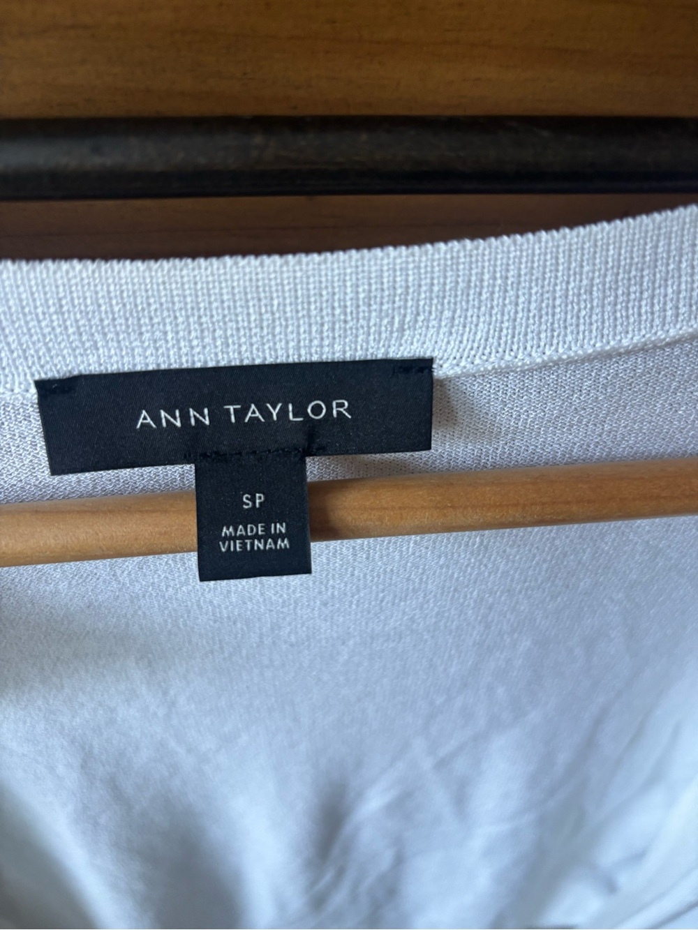 Ann Taylor White Cropped Open-Front Cardigan - Picture 6 of 7